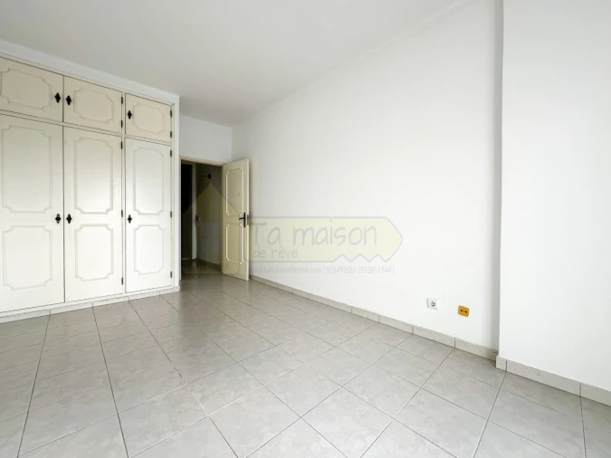 Apartamento T3 para Venda em Loule (São Clemente) Foto 13