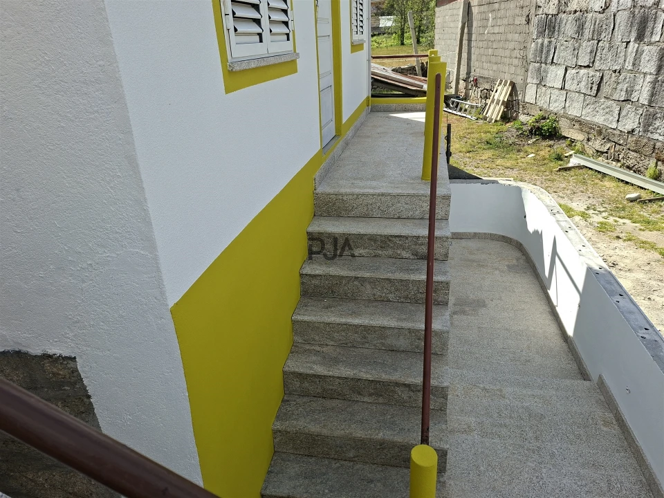 Moradia T2 para Venda em Moledo Foto 5