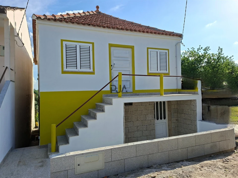 Moradia T2 para Venda em Moledo Foto 1