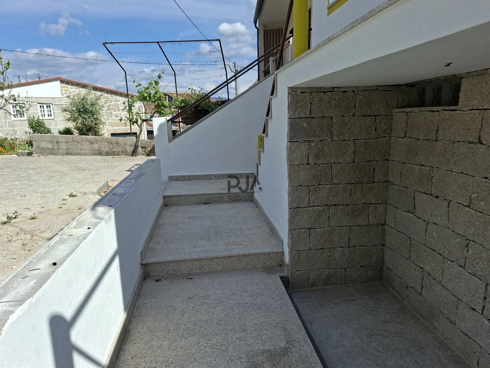 Moradia T2 para Venda em Moledo Foto 7