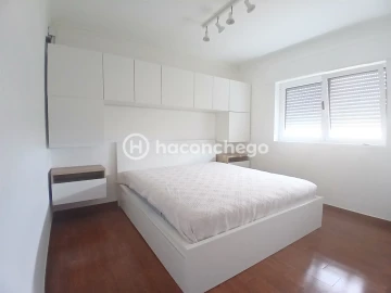Apartamento T3 para Arrendamento em Arcozelo