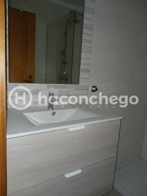 Apartamento T3 para Arrendamento em Arcozelo