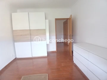 Apartamento T3 para Arrendamento em Arcozelo