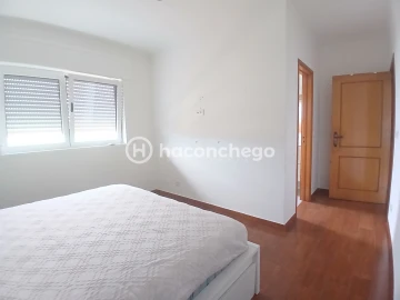 Apartamento T3 para Arrendamento em Arcozelo