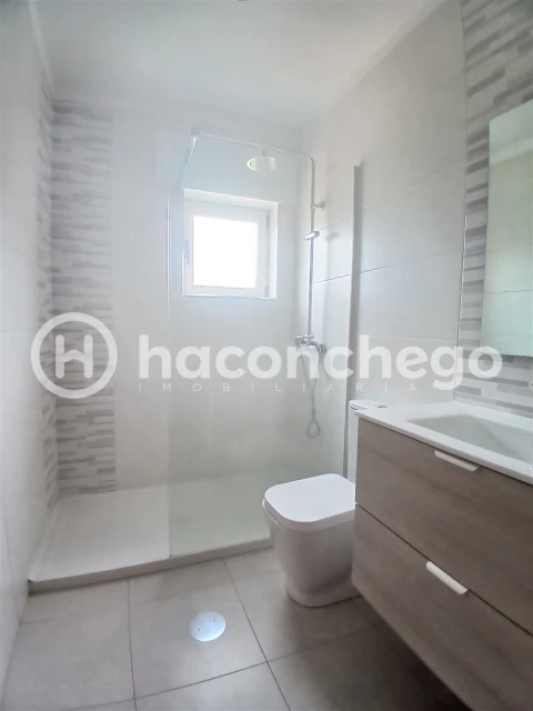 Apartamento T3 para Arrendamento em Arcozelo