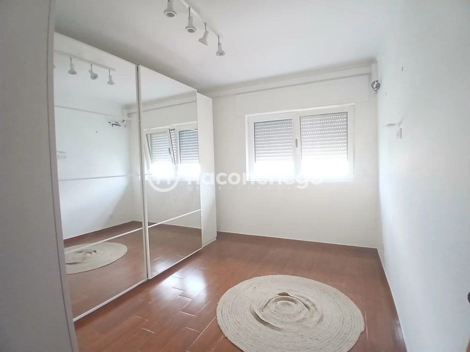 Apartamento T3 para Arrendamento em Arcozelo Foto 10