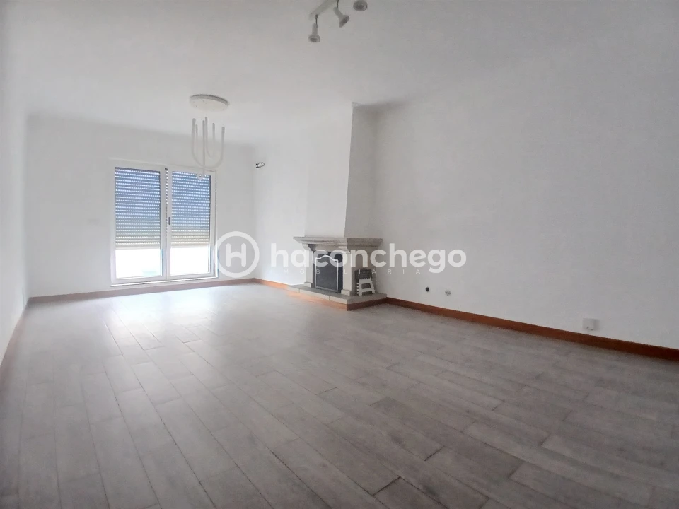 Apartamento T3 para Arrendamento em Arcozelo Foto 5