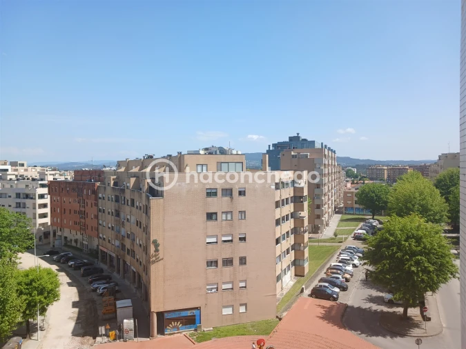 Apartamento T3 para Arrendamento em Arcozelo Foto 22