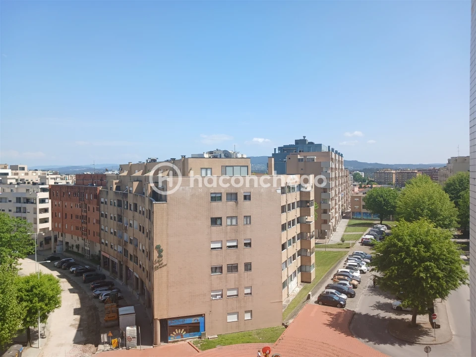 Apartamento T3 para Arrendamento em Arcozelo Foto 22