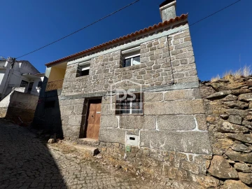 Moradia T0 para Venda em Quintas de São Bartolomeu