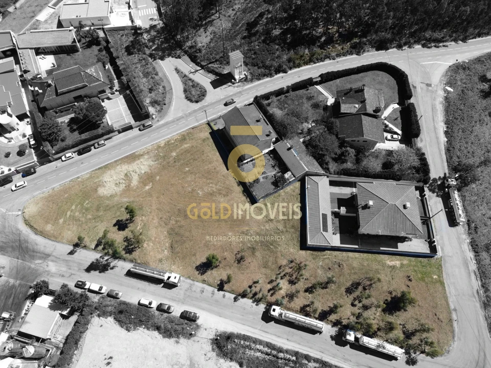Terreno para Venda em Santa Maria da Feira, Travanca, Sanfins e Espargo Foto 1