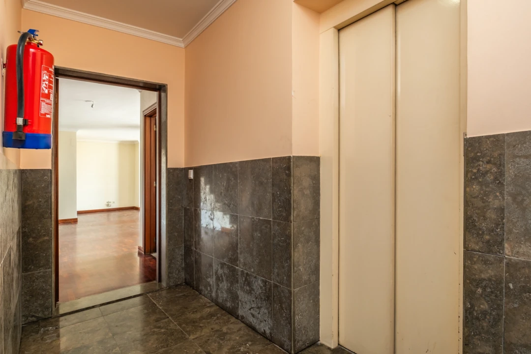 Apartamento T3 para Venda em Caniço Foto 23