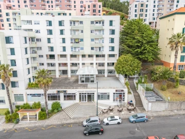 Apartamento T3 para Venda em Caniço