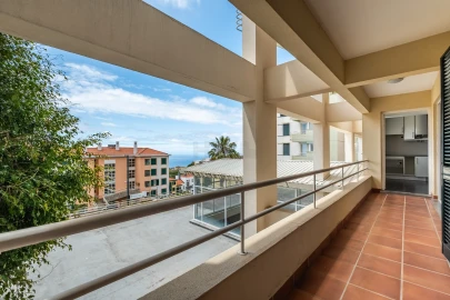 Apartamento T3 para Venda em Caniço