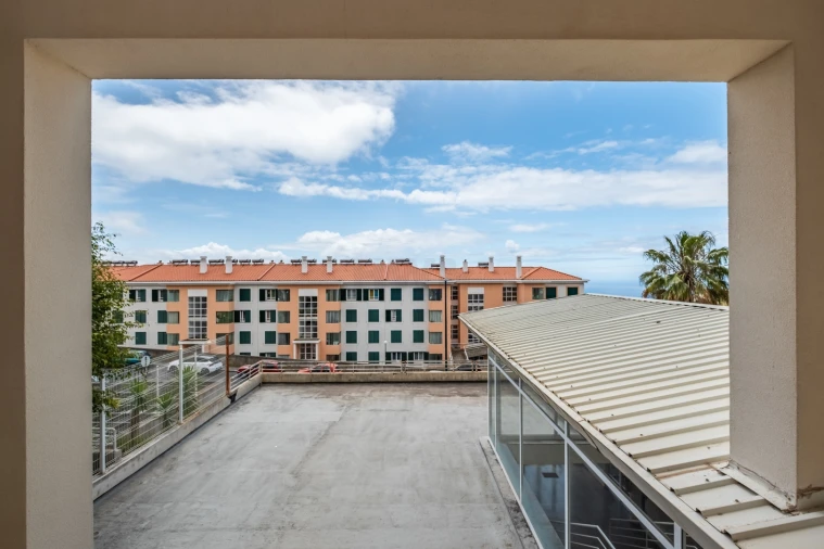 Apartamento T3 para Venda em Caniço Foto 26