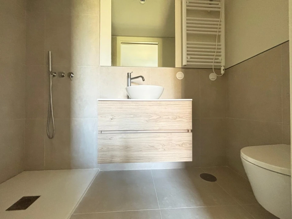 Apartamento T2 para Arrendamento em Ramalde Foto 16