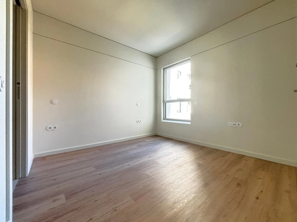 Apartamento T2 para Arrendamento em Ramalde Foto 10