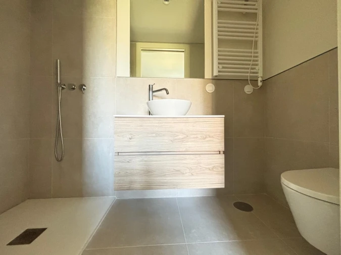 Apartamento T2 para Arrendamento em Ramalde Foto 16