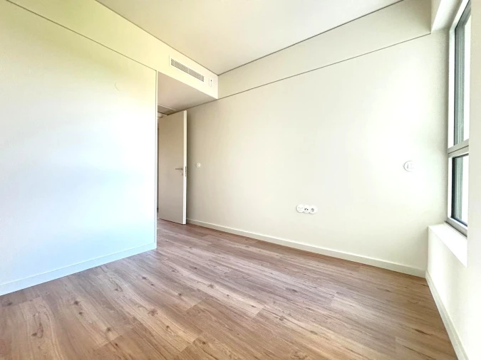 Apartamento T2 para Arrendamento em Ramalde Foto 9