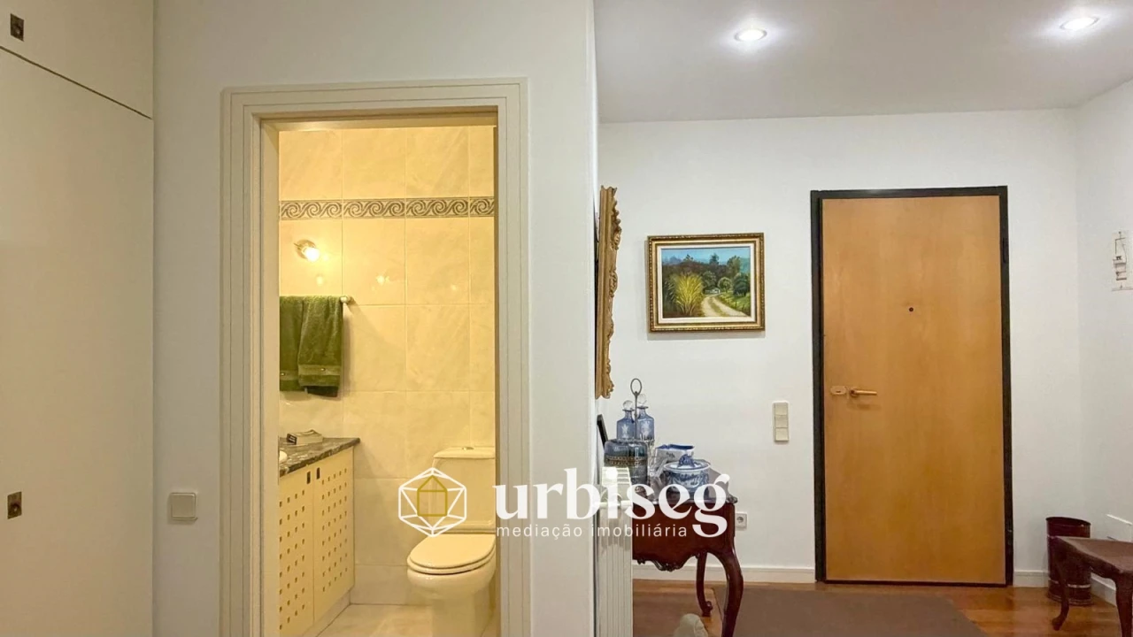 Apartamento T3 para Venda em Buarcos Foto 12