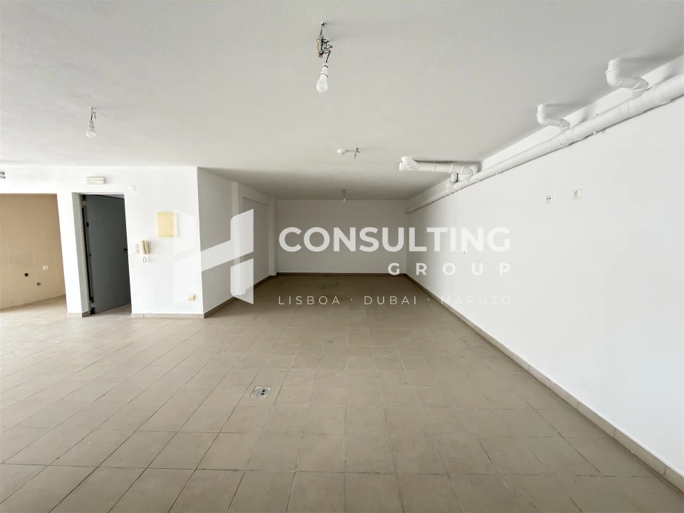 Moradia T5 para Venda em Laranjeiro e Feijó Foto 15