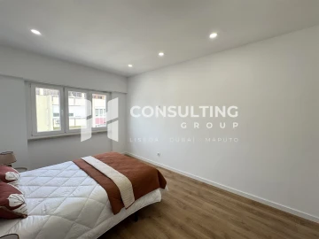 Apartamento T3 para Venda em Benfica