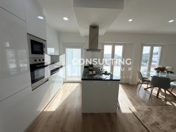 Apartamento T3 para Venda em Benfica