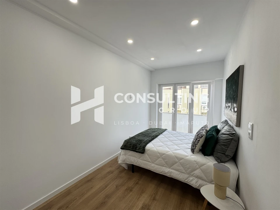 Apartamento T3 para Venda em Benfica Foto 23