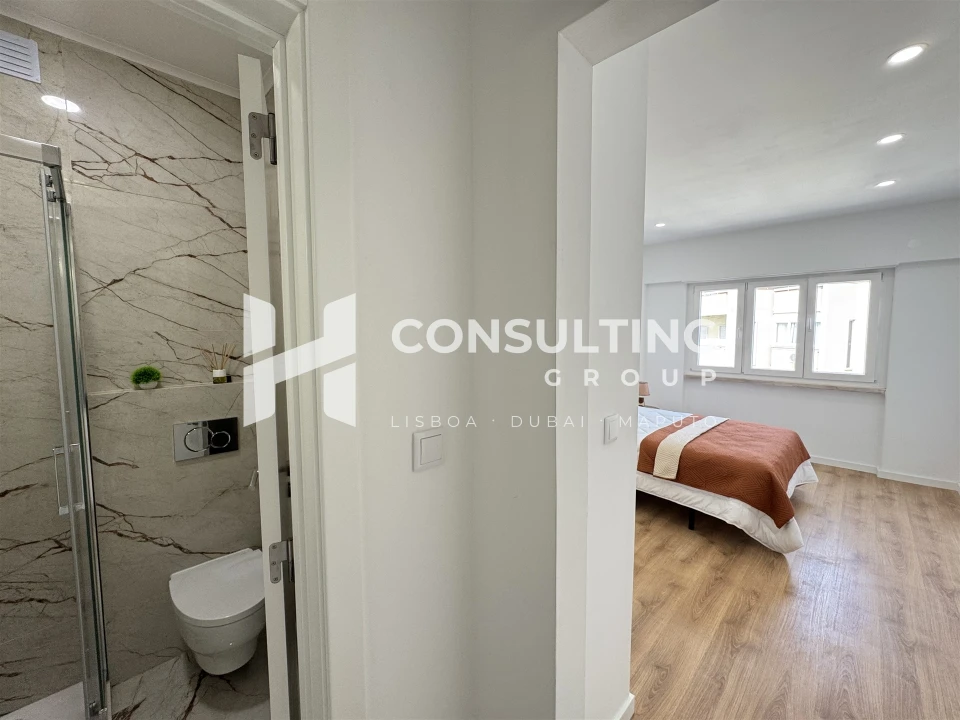 Apartamento T3 para Venda em Benfica Foto 30