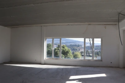 Armazém para Venda em Selho São Lourenço e Gominhães