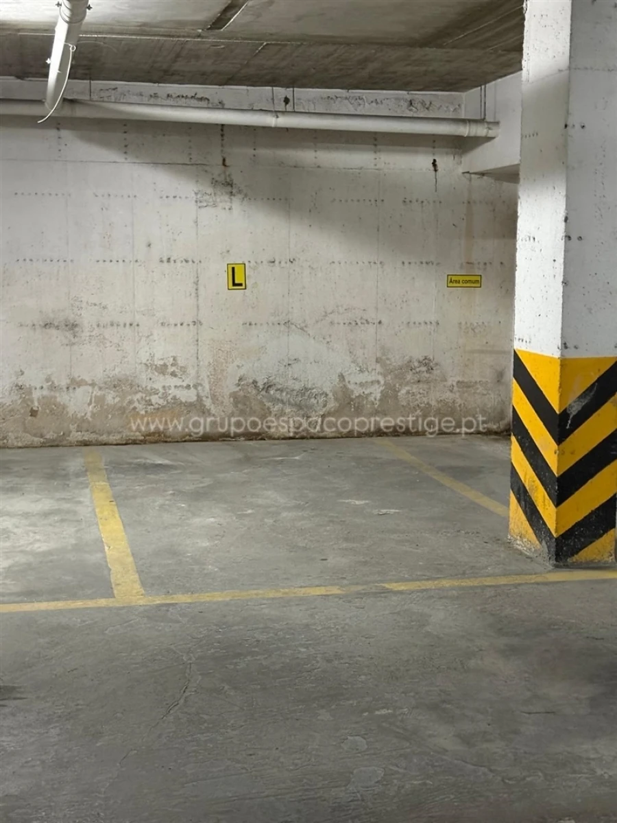 Garagem para Venda em Moncarapacho e Fuseta Foto 2