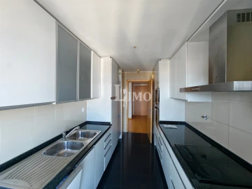 Apartamento T2 para Venda em Parque das Nações