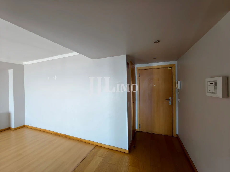 Apartamento T2 para Venda em Parque das Nações Foto 5