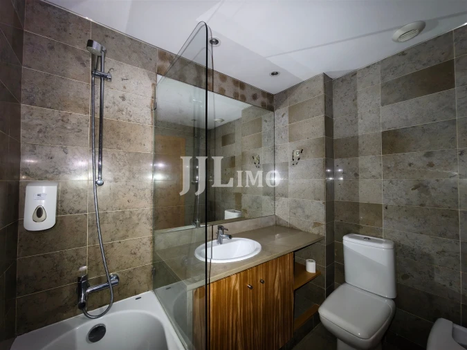 Apartamento T2 para Venda em Parque das Nações Foto 17