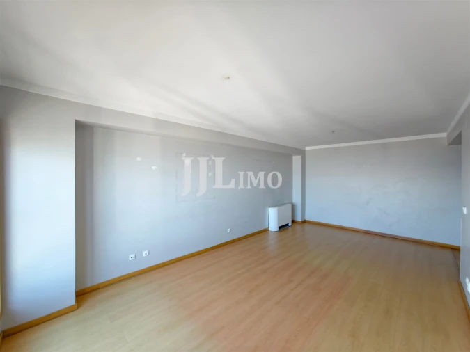 Apartamento T2 para Venda em Parque das Nações Foto 8
