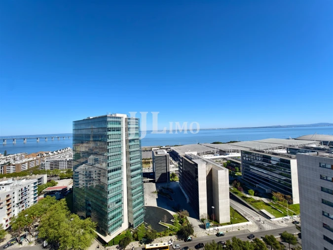 Apartamento T2 para Venda em Parque das Nações Foto 6
