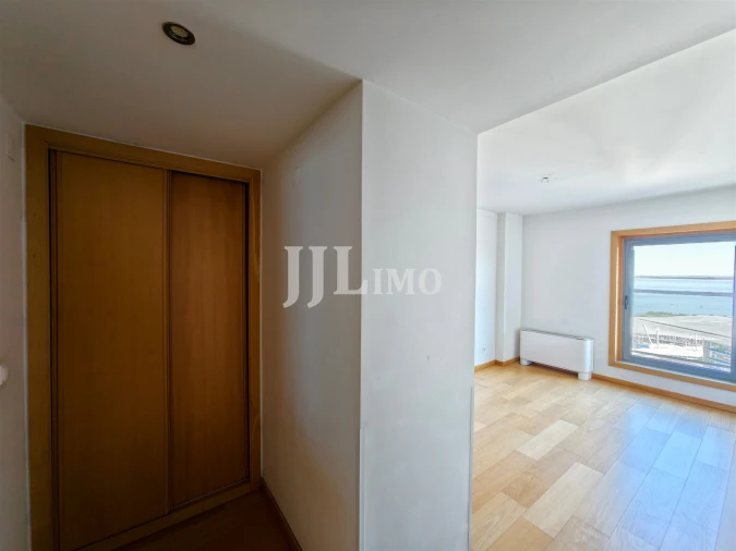 Apartamento T2 para Venda em Parque das Nações Foto 19