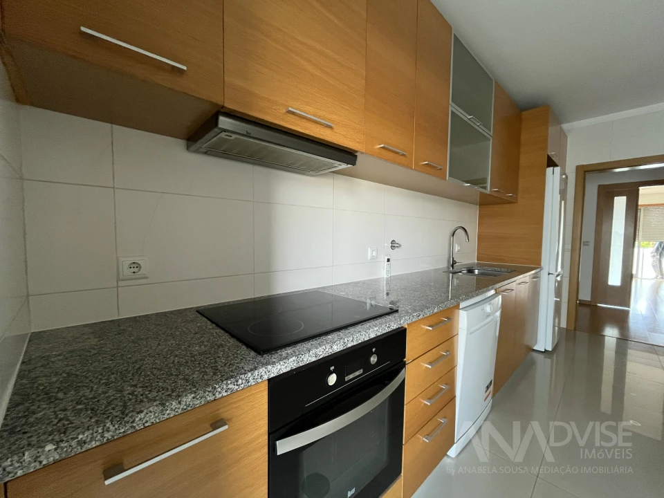 Apartamento T3 para Arrendamento em Viseu Foto 6