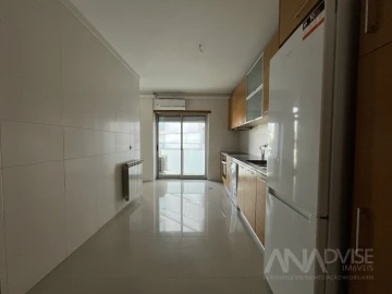 Apartamento T3 para Arrendamento em Viseu