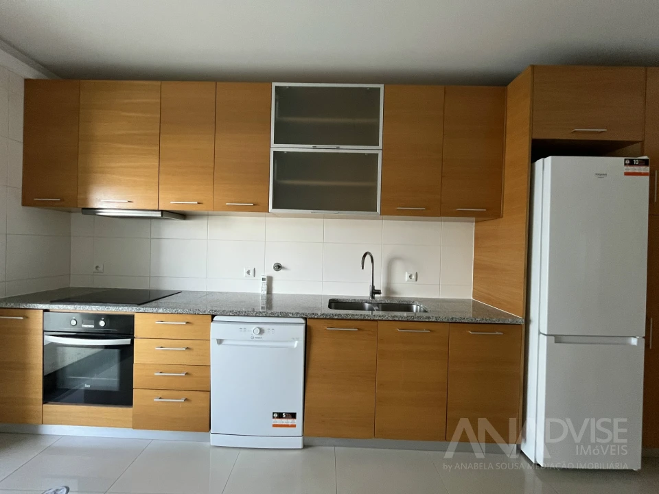 Apartamento T3 para Arrendamento em Viseu Foto 4