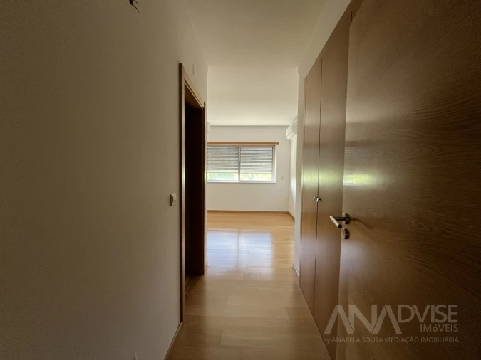 Apartamento T3 para Arrendamento em Viseu Foto 16