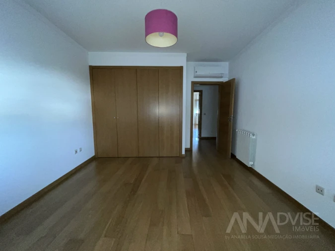 Apartamento T3 para Arrendamento em Viseu Foto 25