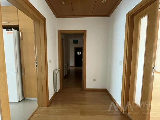 Apartamento T3 para Arrendamento em Viseu Foto 5