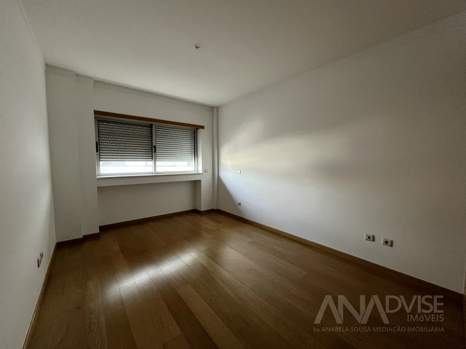 Apartamento T3 para Arrendamento em Viseu Foto 13