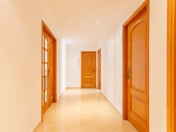 Apartamento T4 para Arrendamento em Nossa Sra de Fatima