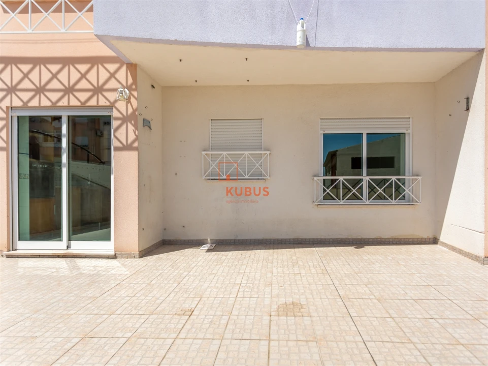 Apartamento T4 para Arrendamento em Nossa Sra de Fatima Foto 3