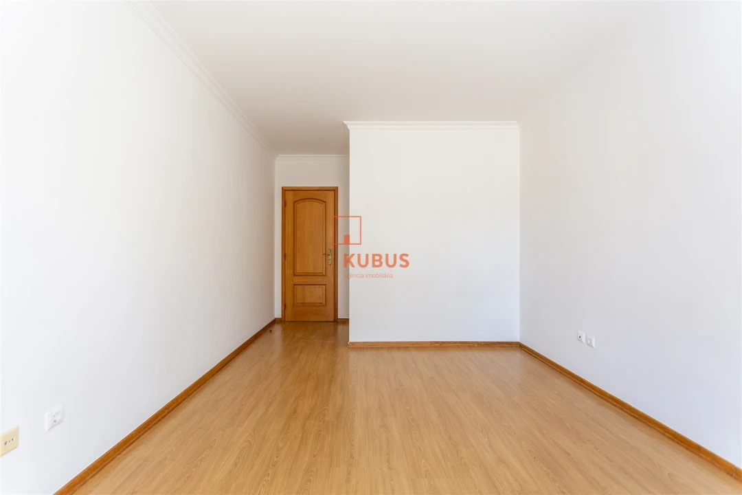 Apartamento T4 para Arrendamento em Nossa Sra de Fatima Foto 19