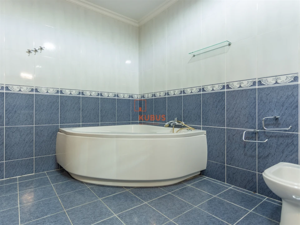 Apartamento T4 para Arrendamento em Nossa Sra de Fatima Foto 20