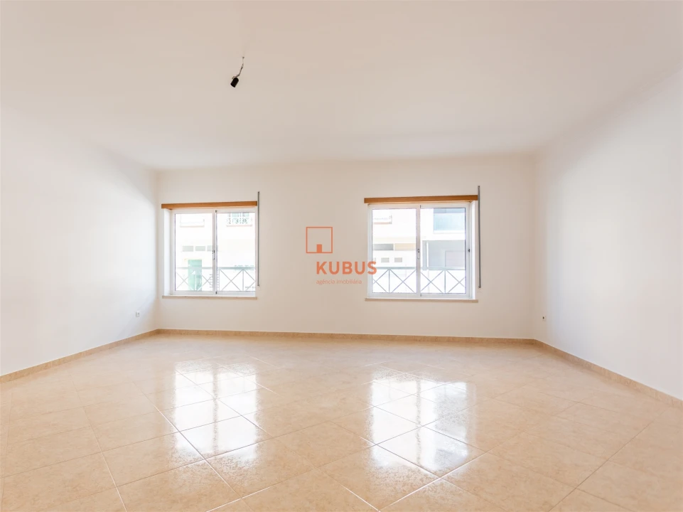 Apartamento T4 para Arrendamento em Nossa Sra de Fatima Foto 6