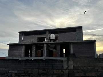 Moradia T4 para Venda em Canidelo